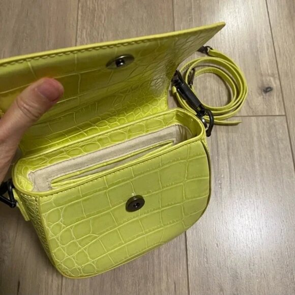 Zara Animal Embossed Crossbody Bag - Picture 4 of 8